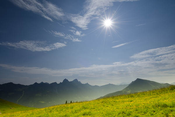 Warum man Landschaften nicht nur am Morgen und Abend fotografieren sollte